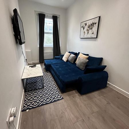Central Locations 1 Bed Apartments Sleeps 4 London Exteriör bild